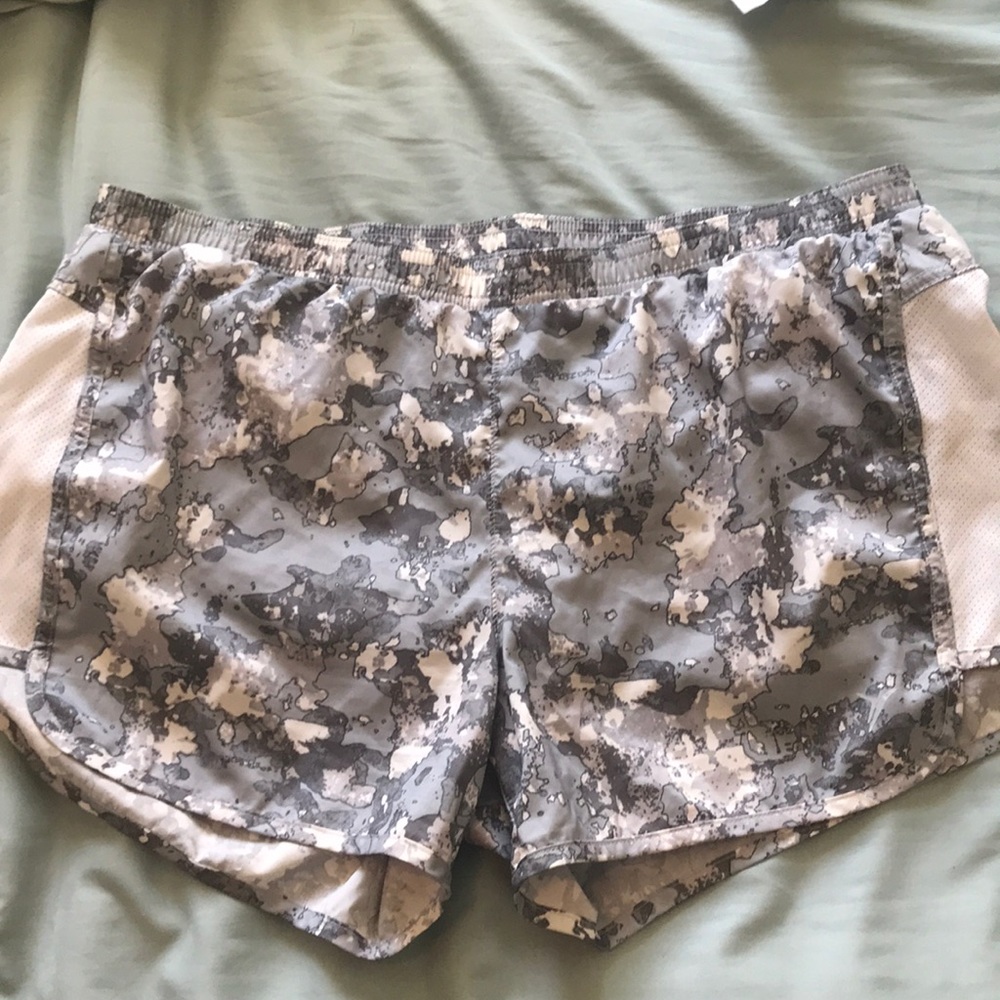 Running shorts